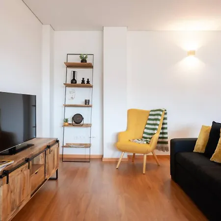 Elegancia E Conforto No Centro Do Апартаменты Порту